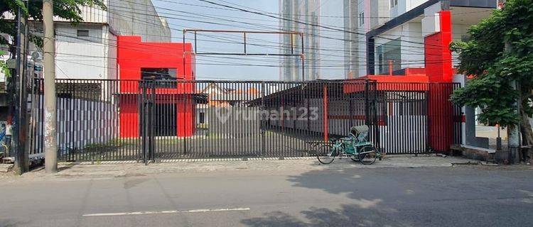 Disewakan Tanah Strategis Nol Jalan Raya Arjuna Surabaya Pusat 1