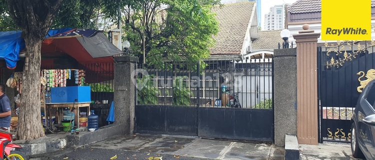 Disewakan Rumah Pusat Kota di Jalan Tegalsari Surabaya 1