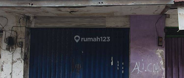 Disewakan Ruko 2 lantai Area Komersial di Jl Bongkaran Surabaya 1