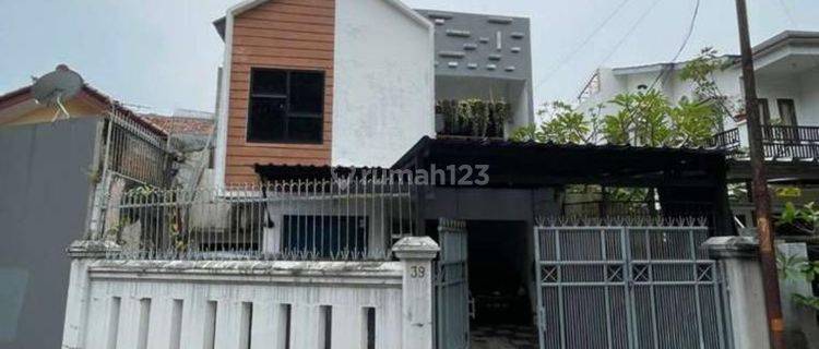 Rumah Hoky Lokasi Nempel Jakarta Selatan 1