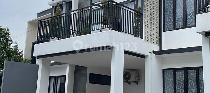 Rumah Mewah Harga Termurah Dalam Private Risidence  1
