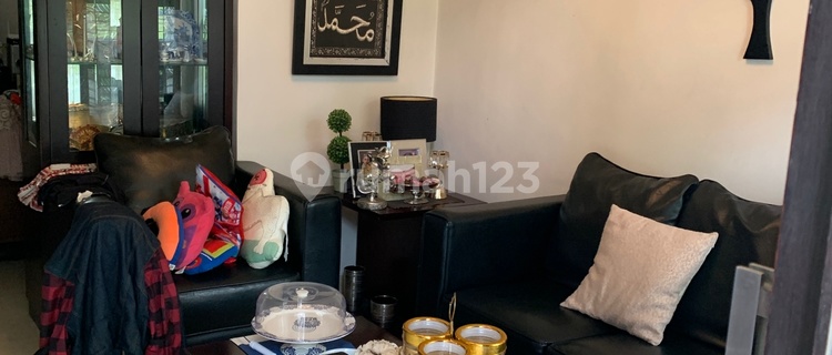 Rumah  Modern Minimalis di Sektor 9 Bintaro 1