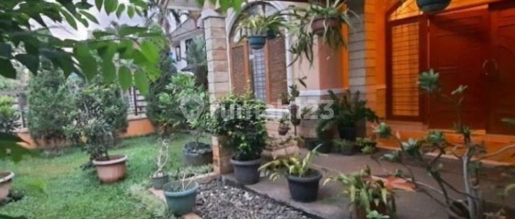 Rumah Bagus Sektor 2 Bintaro Semi Furnished 1