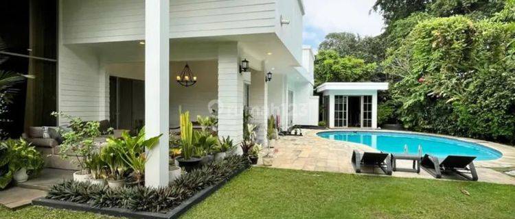 RUMAH KONSEP VILA AREA KEMANG Rumah 1