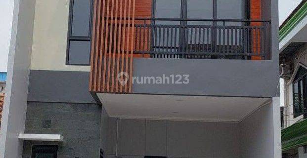 Rumah 2 Lantai Di Jl. Tole Iskandar Depok Dekat Angkutan & Krl 1