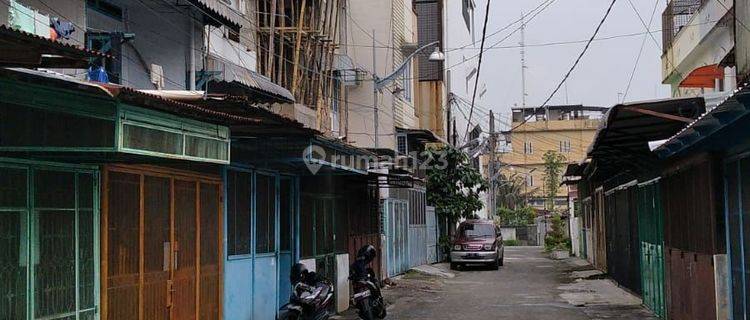 Rumah Luas Dan Bagus SHM Daerah Medan Petisah 1