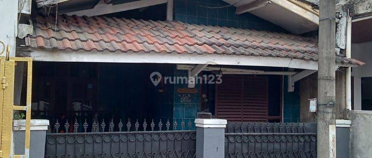 Rumah 2 Lantai Di Wisma Jaya  1