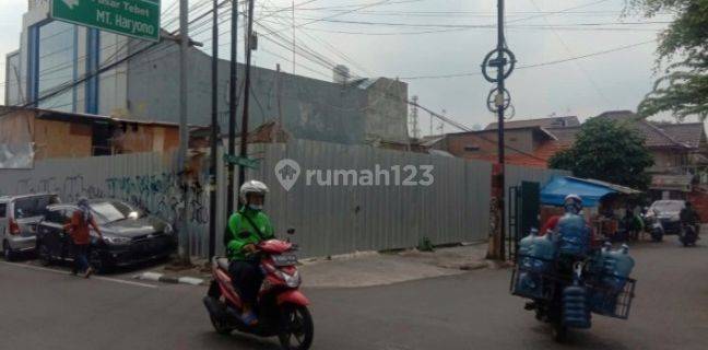 Dijual tanah komersil di Tebet  1