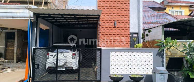 Beautiful Strategic House in Galaxy Complex, Bekasi 1