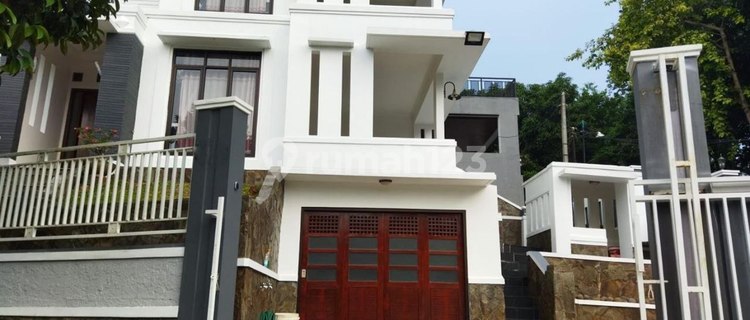 Good Grand House in Cibubur Golf Hill Complex 1