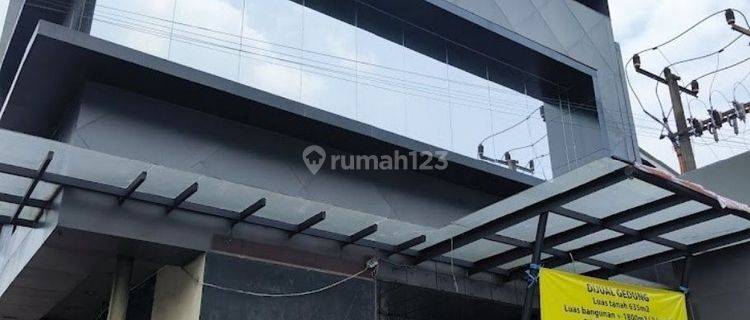 Gedung Siap Huni Kemang Raya Jakarta Selatan 1