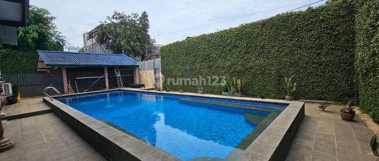  Rumah Semi Furnished Bagus SHM - Sertifikat Hak Milik di abdul majid, Cipete 1