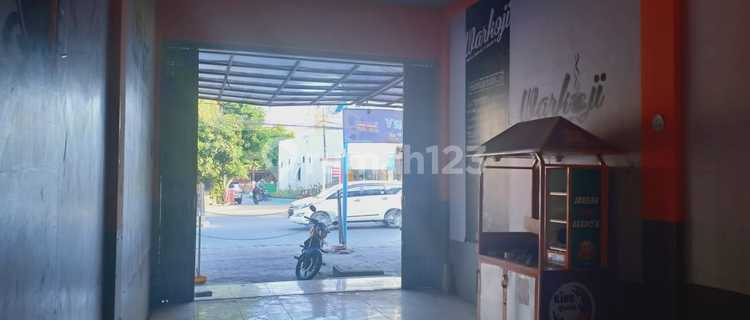 For Rent: 2-Story Shop House, Jl Kalimantan GKB Gresik, Land Area 80m² 1