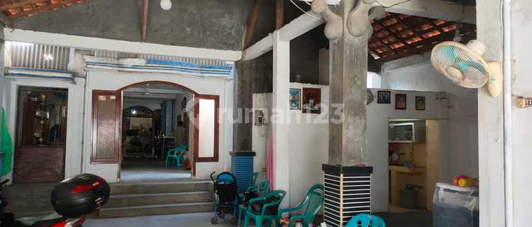 0744 Dijual Rumah 2 Lantai 271m SHM di Buduran Sidoarjo 1