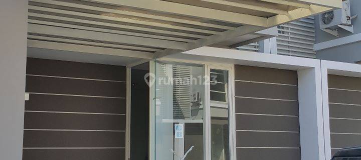 Rumah The Royal Park Residence Gunung Anyar Rungkut Semi Furnish 1