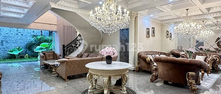 FOR SALE KEMANG MODERN CLASSIC HOUSE READY TO OCCUPY, SEMI FURNISHED FLOOD-FREE 1