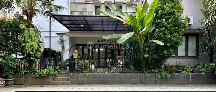 Dijual rumah lebak Bulus dalam Townhouse Semi Furnished 1