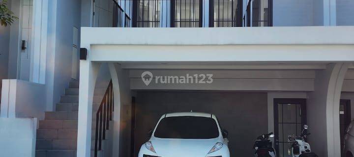 Rumah 3 Lantai Baru Siap Huni Strategis Cluster Aether Bsd City 1