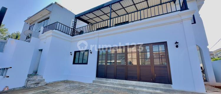 Ready-to-Occupy Self-Build House Open Layout Griyaloka BSD City 1