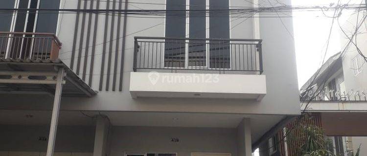 Rumah Bagus di Cengkareng, Jakarta Barat 0029 Chrerlwid 1