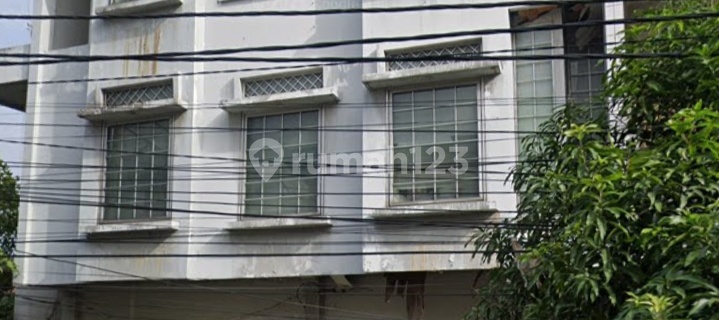 Must Sell Quickly, Shop House in the Center of Pekanbaru City 1