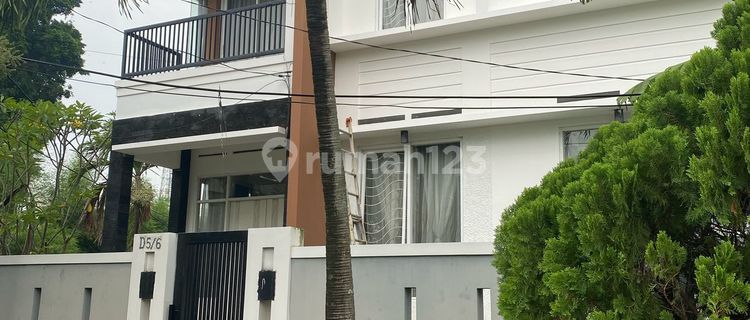 Rumah Luas Tanah Besar Di Perumahan Jombang Ciputat 1