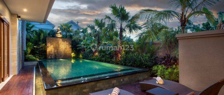 Luxury 03 bed rooms villa for sales in Nusa dua Bali 1