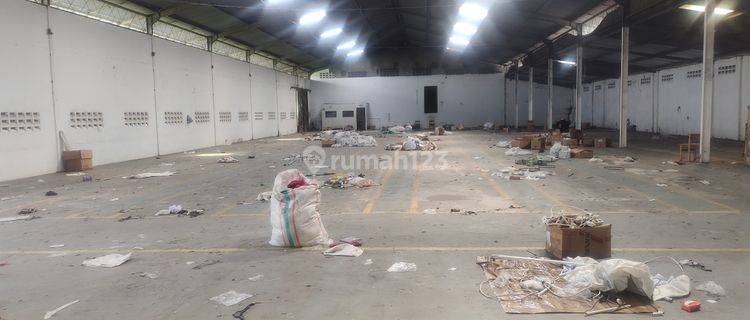 Gudang Kontainer Jl Solo Purwodadi Dekat Tol   1