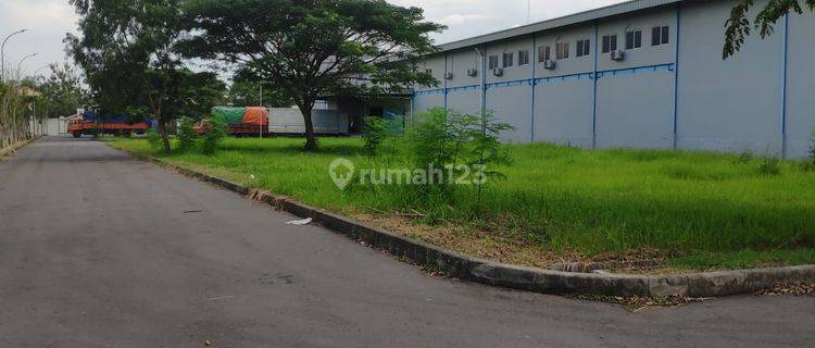 Gudang Kontainer Zona Industri Jaten Solo 1