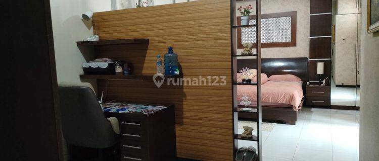 Rumah Bagus 2 Lantai Dekat Kampus UNS Solo 1