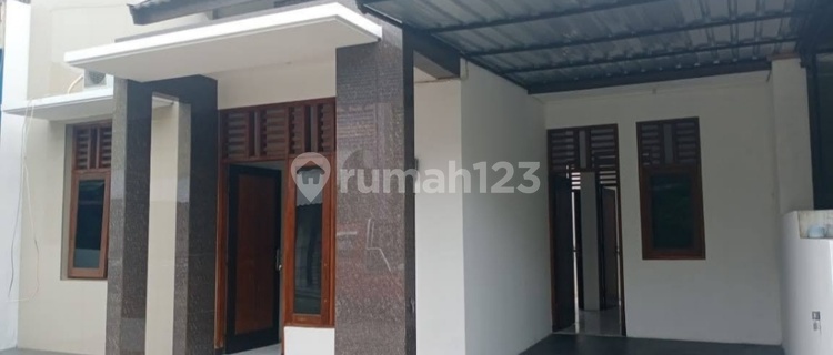 Rumah Cluster Nyaman Murah Lokasi Solo Baru 1