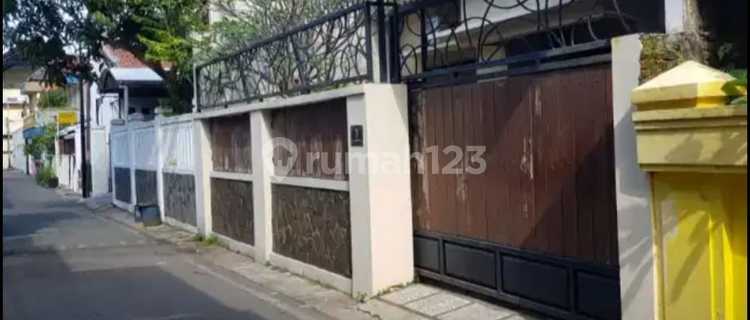 Cozy and Comfortable House Location Laweyan Solo 1