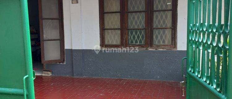 Dijual Rumah Lama Harga dibawah NJOP di Petojo Barat IX, Cideng 1