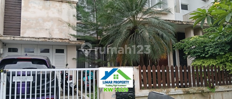 Rumah Luas Harga Bagus di Lokasi Favourite Kota Wisata Cibubur 1