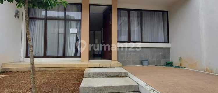 Febe. Rumah Dijual di Cosmo Lippo Cikarang 1