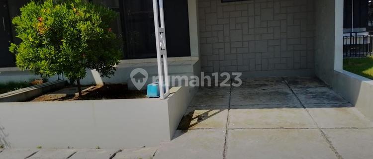 Fdjj. Rumah Disewakan di Naraya Park Deltamas 1