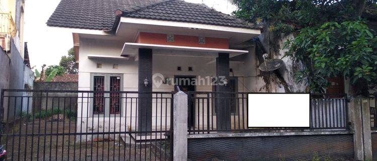 Rumah 3 Kamar Full Furnish, Di Jetis, Mlati, Sleman 1