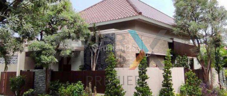 Rumah Mewah Furnished Lokasi Privat di Villa Puncak Tidar Malang 1