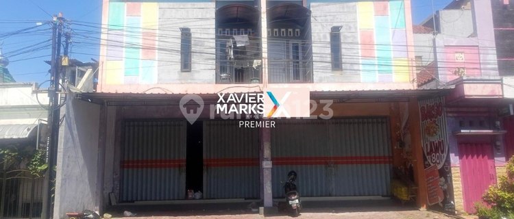 For Sale Strategic Shop House in a Busy Area of Kepanjen Kidul, Blitar 1