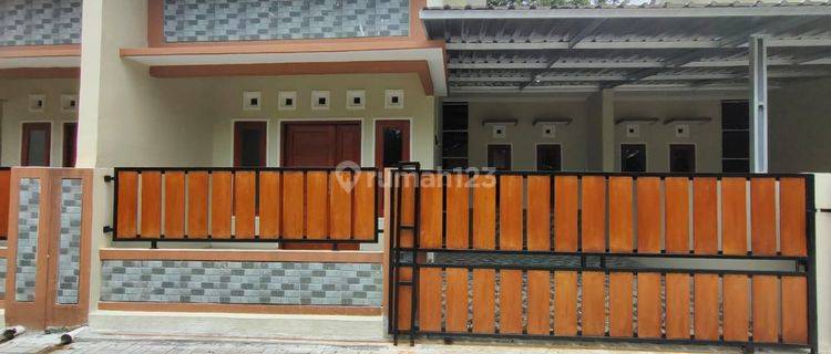 RUMAH CANTIK SIAP HUNI DI  MAGUWO  1