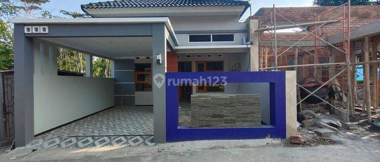 RUMAH BARU CANTIK SIAP HUNI DI PURWOMARTANI  1