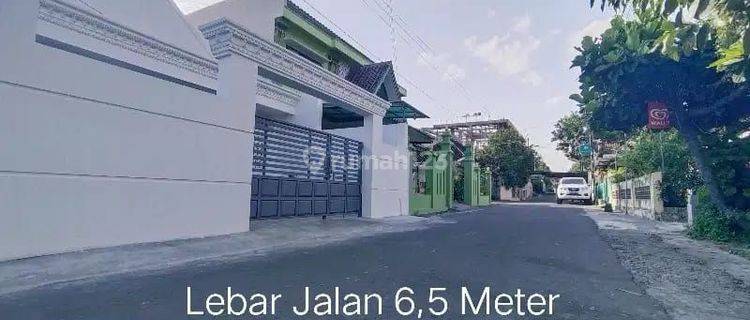 RUMAH KONSEP MODERN CLASSIC DAERAH KOTA HOS COKROAMINOTO  1