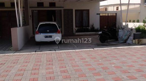 RUMAH MEWAH DALAM PERUMAHAN DI CEBONGAN  1