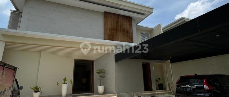 Exclusive Japanese Style House on Jl. Dr Rubini for Only 10 Billion 1