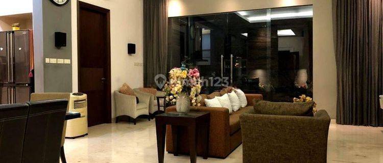 Rumah Klasik Pantai Indah Kapuk Luas 324m2 Semi Furnish 1