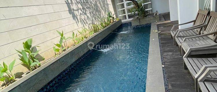 Rumah Hoek Pantai Indah Kapuk Luas 605m2 Utara- Timur 1