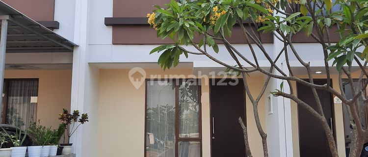 House for sale in Fortune Terrace Garaha Raya Tangerang 1