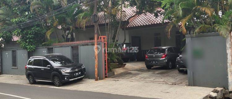 Rumah Kantor Lokasi Strategis, Furnished, Bagus Terawat, Cocok Untuk Kantor Maupun Usaha Lainnya 1