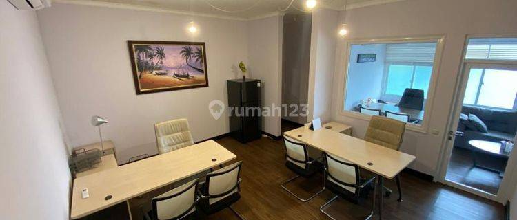 Tempat Usaha Strategis, Bagus, Terawat, Furnished  1