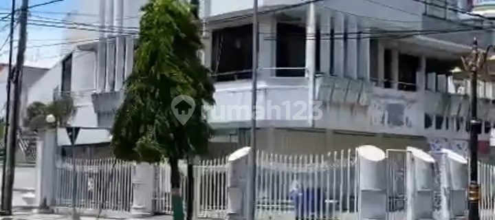 Tyas- For Sale Shop House on DR. SUTOMO Street, Kartoharjo, Madiun 1